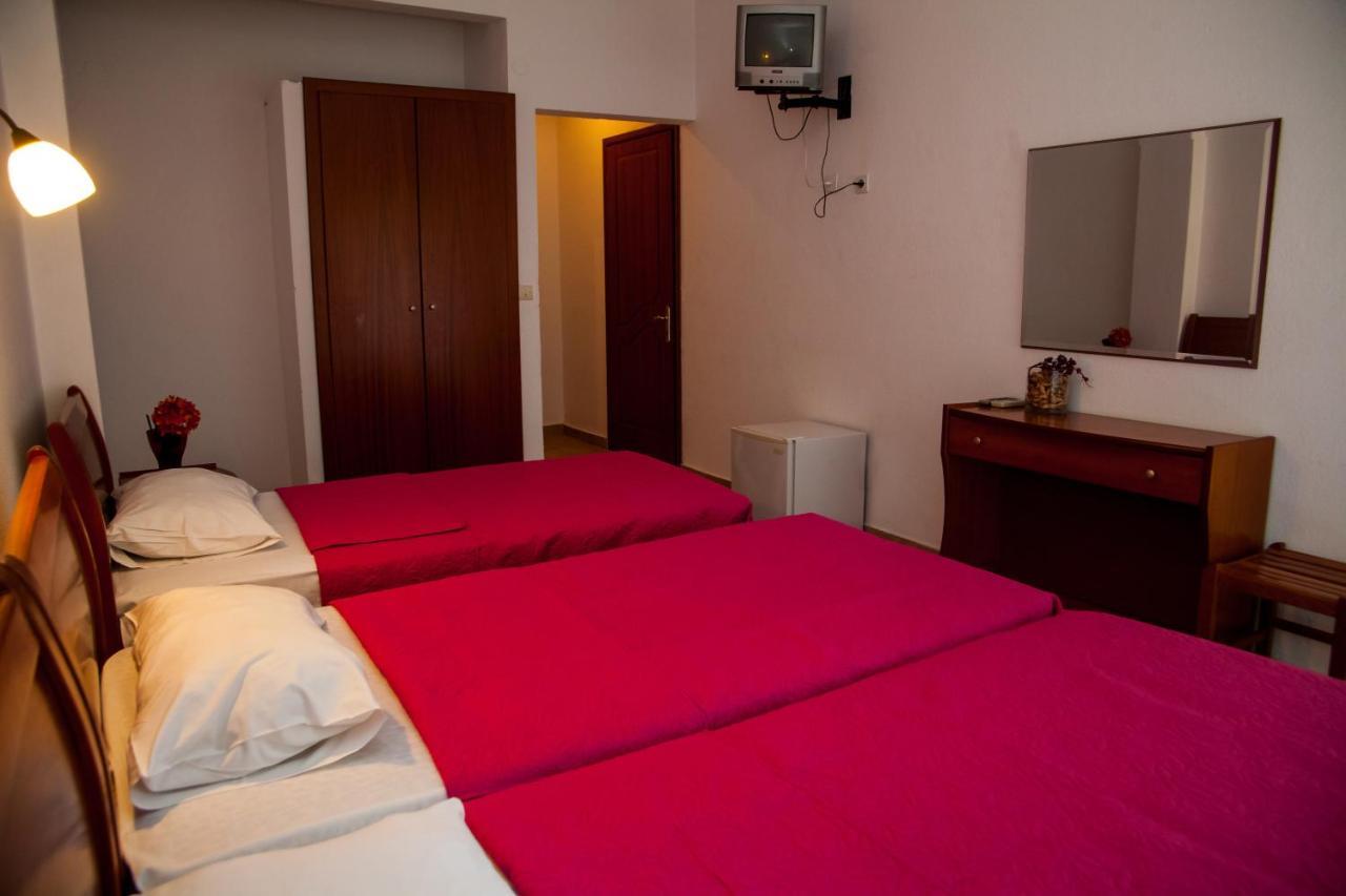 Hotel Adonis 克里皮吉 外观 照片